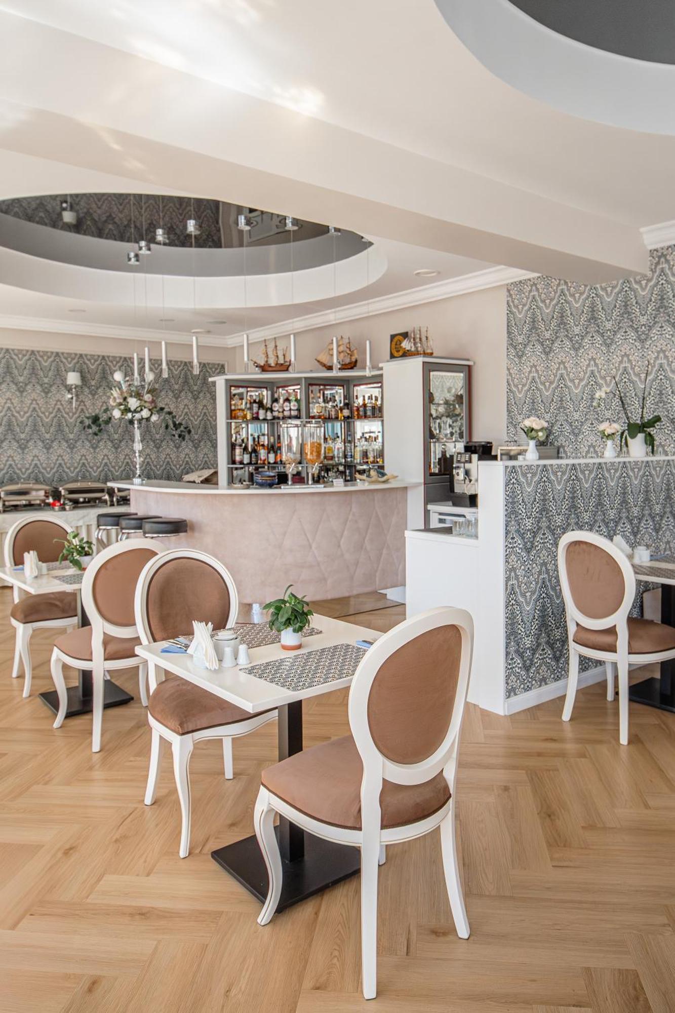 Moris Boutique Beach Hotel Γκντανσκ Εξωτερικό φωτογραφία